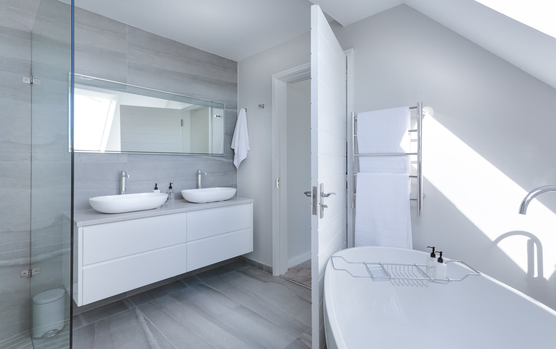 bathroom remodeling contractor Webster Texas
